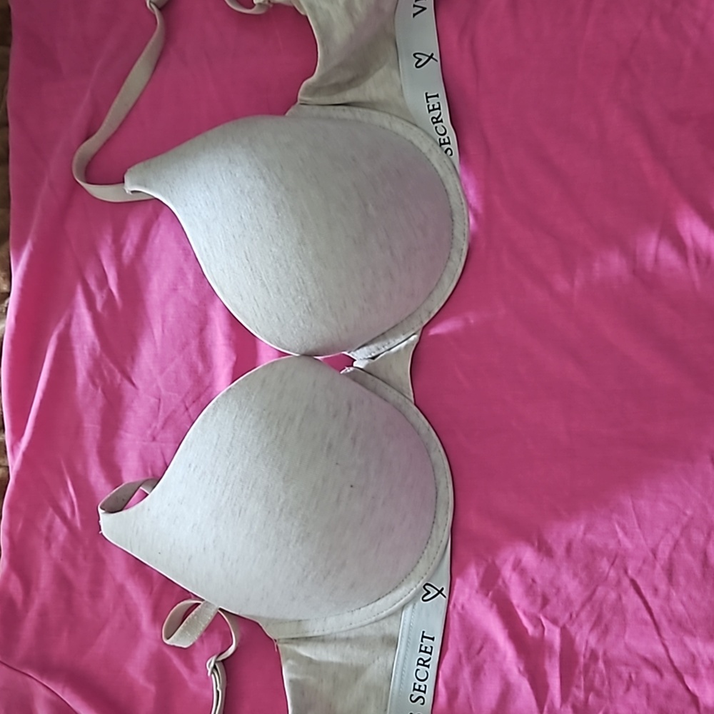 Victoria's Secret bra